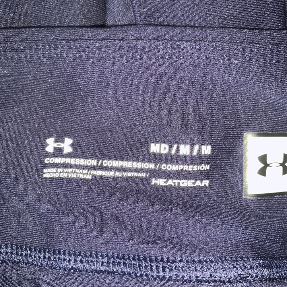 Blue under Armour cold gear leggings. 3/4 length. - Picture 4 of 4